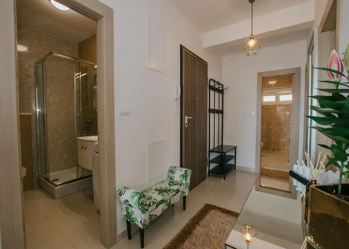 Luxury Di